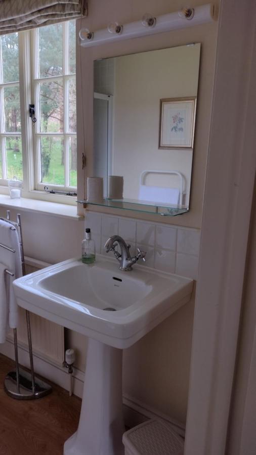 Buckley Farmhouse B & B Сидмут Екстериор снимка