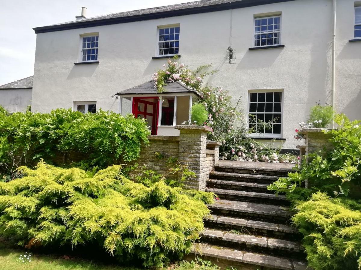 Buckley Farmhouse B & B Сидмут Екстериор снимка
